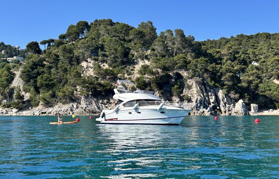 Motor yacht Bénéteau Antares 36 600hp