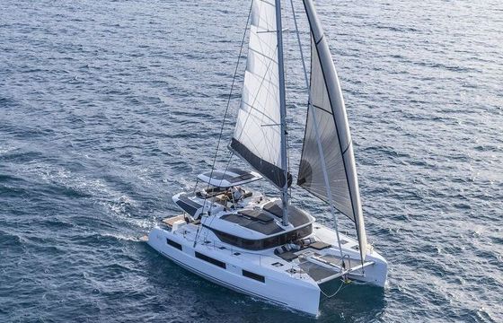 Catamaran Lagoon-Bénéteau Lagoon 51 - 6 + 1 cab. 15m