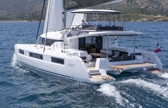 Catamaran Lagoon-Bénéteau Lagoon 51 - 6 + 1 cab. 15m