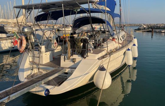 Sailboat Jeanneau Sun Odyssey 45 13.72m