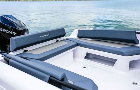 Motorboat Axopar 22 T Top 200hp