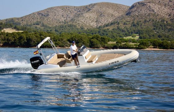RIB Hydrosport 737 200hp