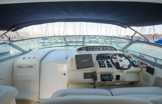 Motorboat Sea Ray Sundancer 370 330hp
