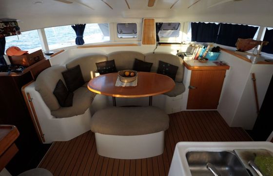 Catamaran LAGOON 380 11.55m