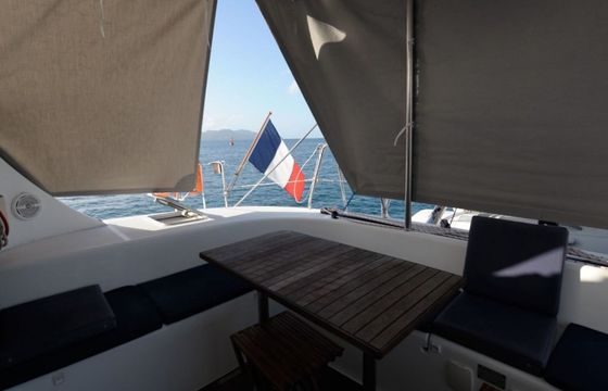 Catamaran LAGOON 380 11.55m