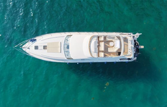 Motorboat PRINCESS 65 760hp