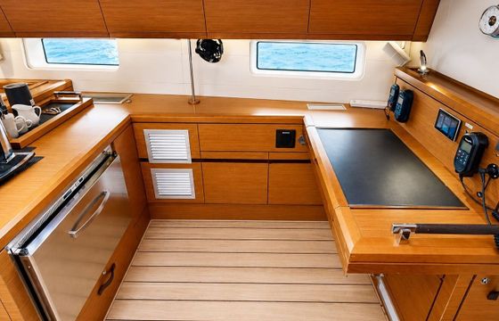 Sailboat Jeanneau Jeanneau 64 19.5m