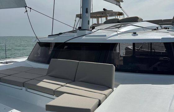 Catamaran Fountaine Pajot Elba 45 13.45m
