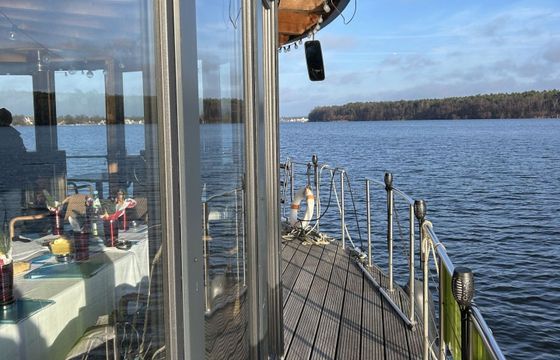 Houseboat Nautilus Hausboote Ei-Home