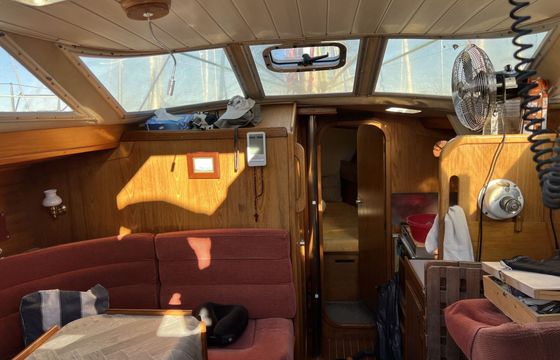 Sailboat Jeanneau Espace 990 10.35m