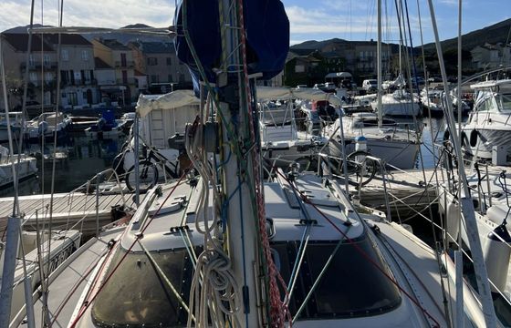Sailboat Jeanneau Espace 990 10.35m