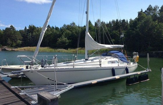 Sailboat Albin Scampi 10m