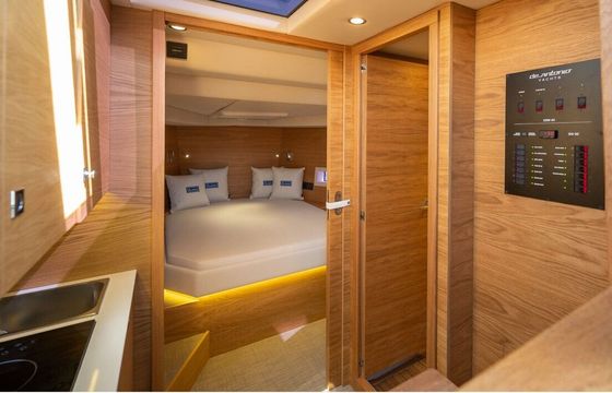 Motorboat De Antonio D34 Cruiser 500hp
