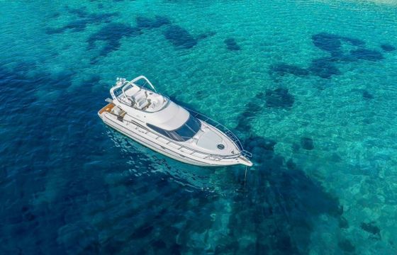 Motor yacht Cranchi 48 Flybridge 1000hp