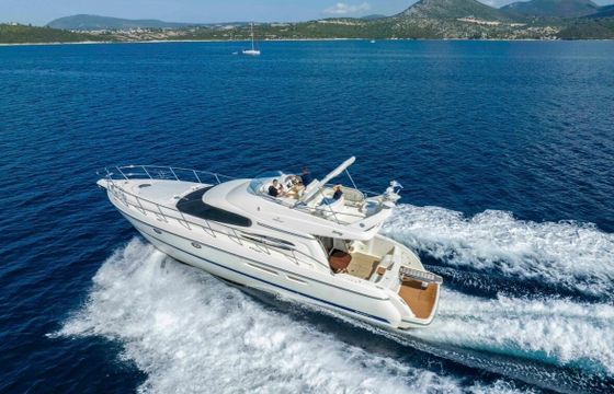 Motor yacht Cranchi 48 Flybridge 1000hp