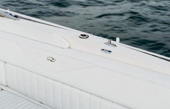 Motorboat Regal 3350 800hp