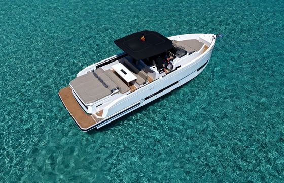 Motorboat De Antonio D32 600hp