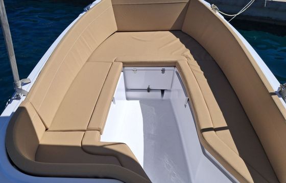 Boat without licence  Silver Yacht 525 10hp