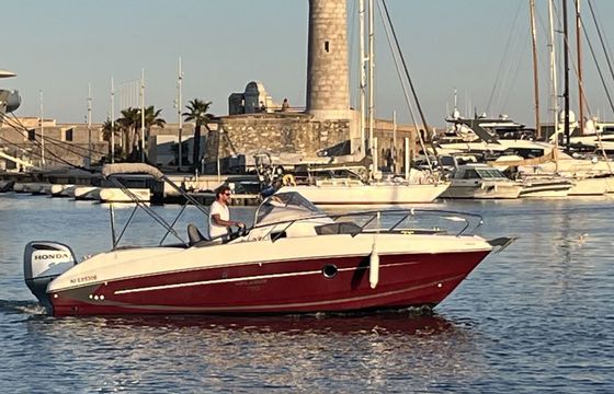 Motorboat BENETEAU flyer 750 sundeck rubis 250hp