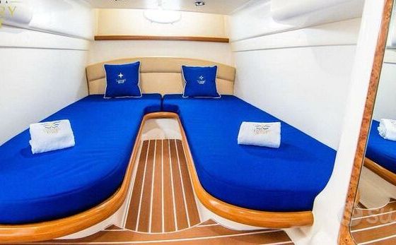 Motorboat Cranchi Mediterranee 41 760hp
