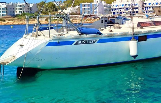 Sailboat Jeanneau Sun Fizz 40 12m
