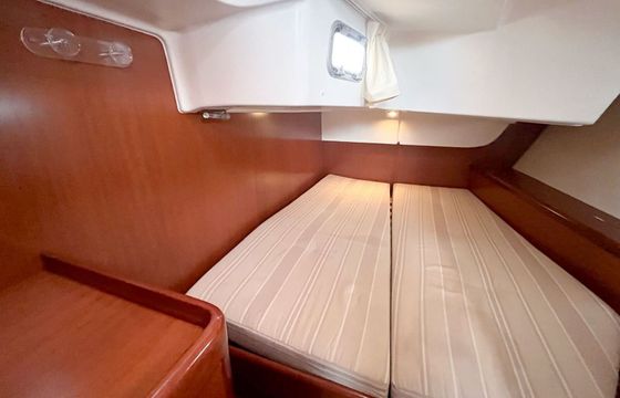 Sailboat Beneteau OCEANIS 50 - CA (3D-0C) 14m