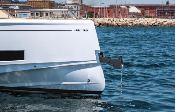 Motorboat Salpa Avant-garde 600hp