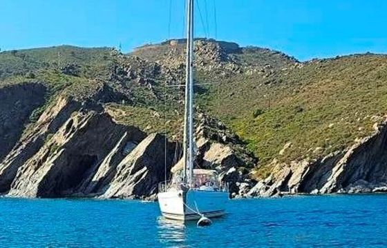 Sailboat Beneteau Océanis 320 9.6m
