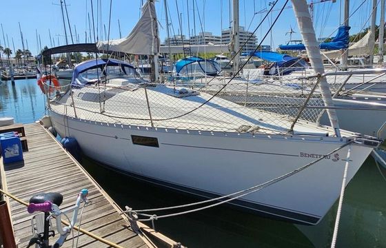 Sailboat Beneteau Océanis 320 9.6m
