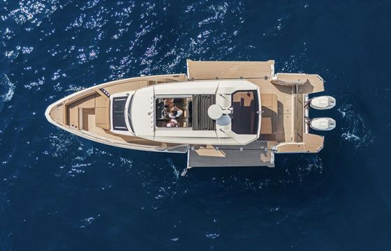 Motorboat Saxdor 400 GTS 700hp