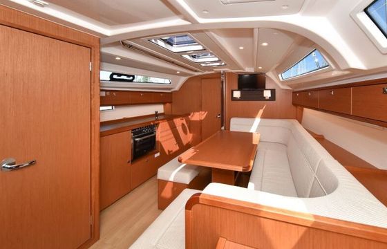 Sailboat Bavaria Cruiser 41 12.35m