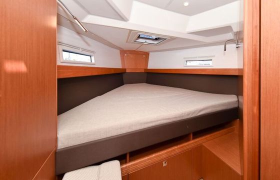 Sailboat Bavaria Cruiser 41 12.35m
