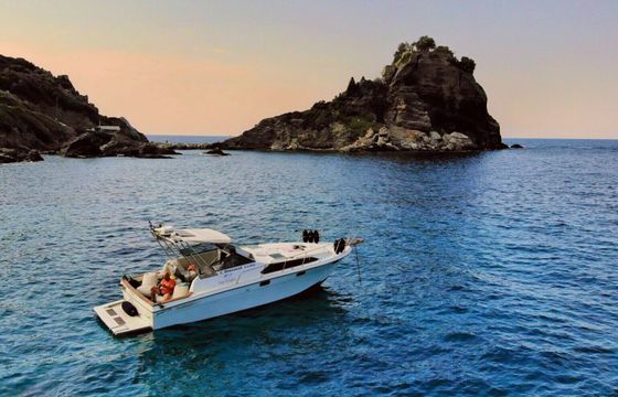 Motorboat Bayliner Conquest  39 400hp