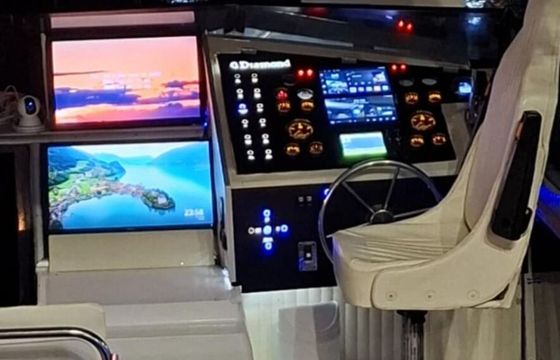 Motorboat Bayliner Conquest 39 400hp