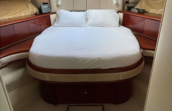 Motor yacht Fairline Squadron 58 1400hp
