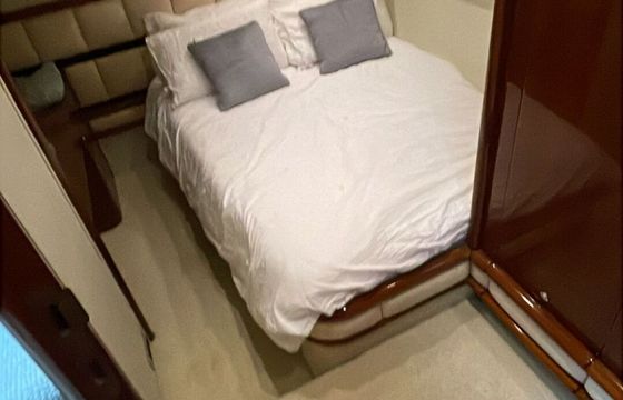 Motor yacht Fairline Squadron 58 1400hp