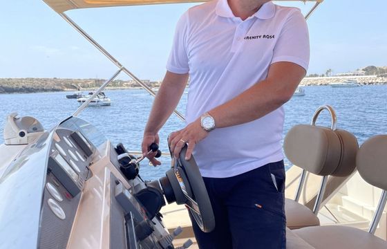 Motor yacht Fairline Squadron 58 1400hp