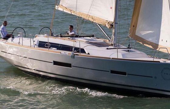 Sailboat DUFOUR 382 GL 11.25m