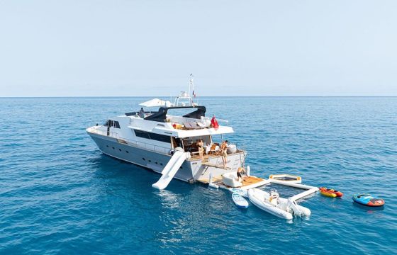 Motor yacht Canados Canados 90' 2600hp