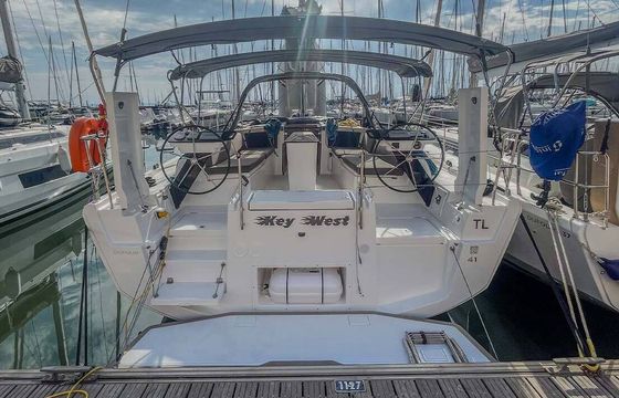 Sailboat 3 DUFOUR 41 - KE (3D/2C/0P) 12m