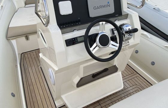 RIB Lomac Nautica 850 In 300hp