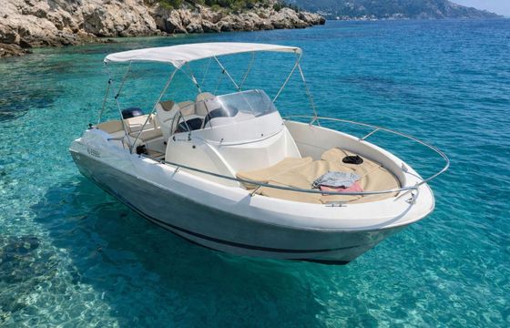 Motorboat Beneteau Flyer 650 Open 150hp