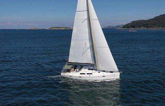 Sailboat Hanse Hanse 415 12m