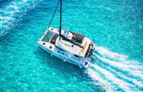 Catamaran Fountaine Pajot Isla 40 11.93m