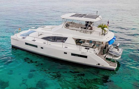 Catamaran Robertson &amp; Caine Leopard 51 power catamaran 15.3m