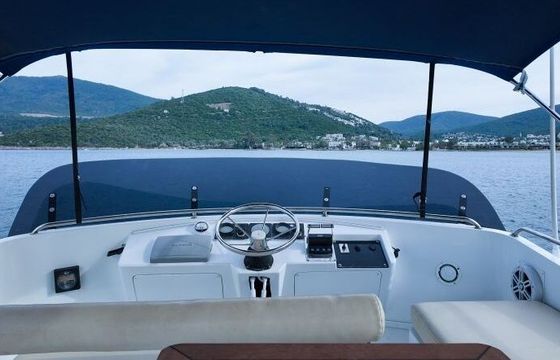 Motorboat Princess 50 700hp
