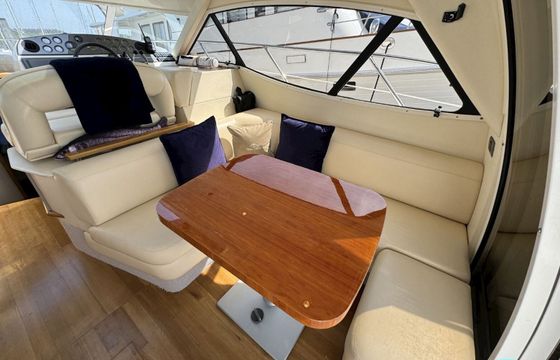 Motorboat Regal 3860 800hp