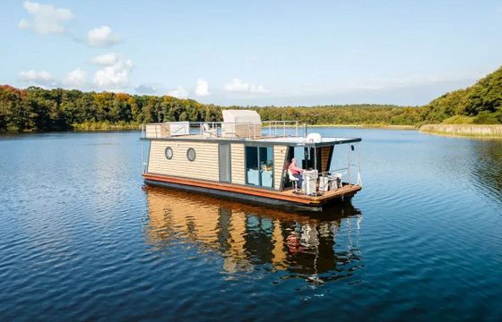 Houseboat WOMA D13
