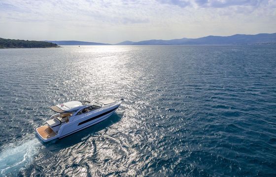 Motorboat JEANNEAU LEADER 36 520hp