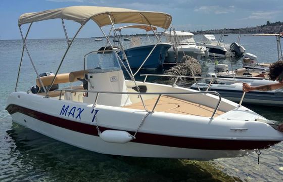 Boat without licence  Aquamar open 40hp